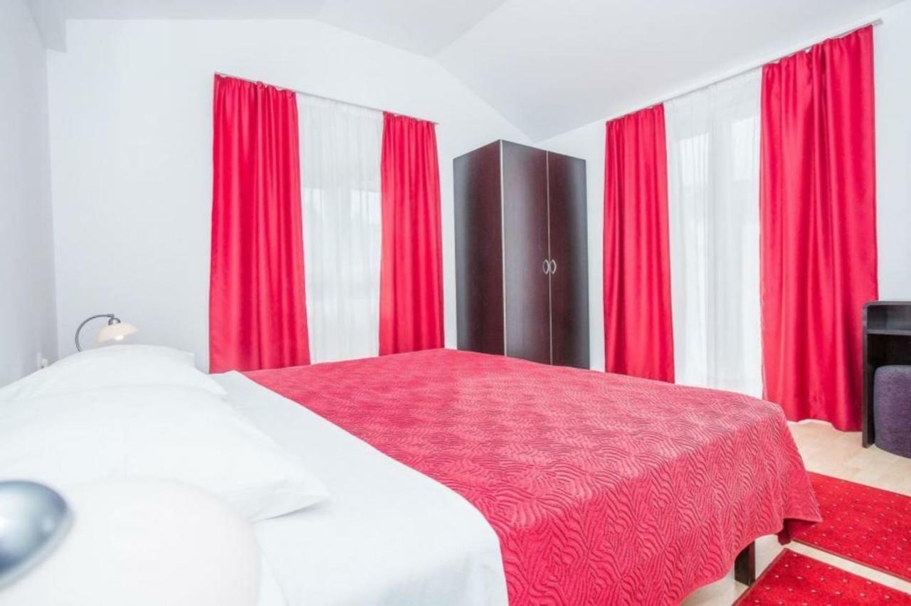 Apartments Macolic Раб Экстерьер фото